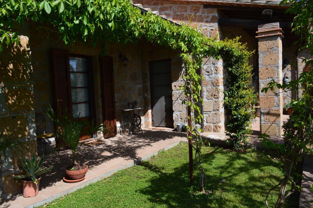 Agriturismo Eco-Bio Villa Vacasio Pitigliano Exterior photo